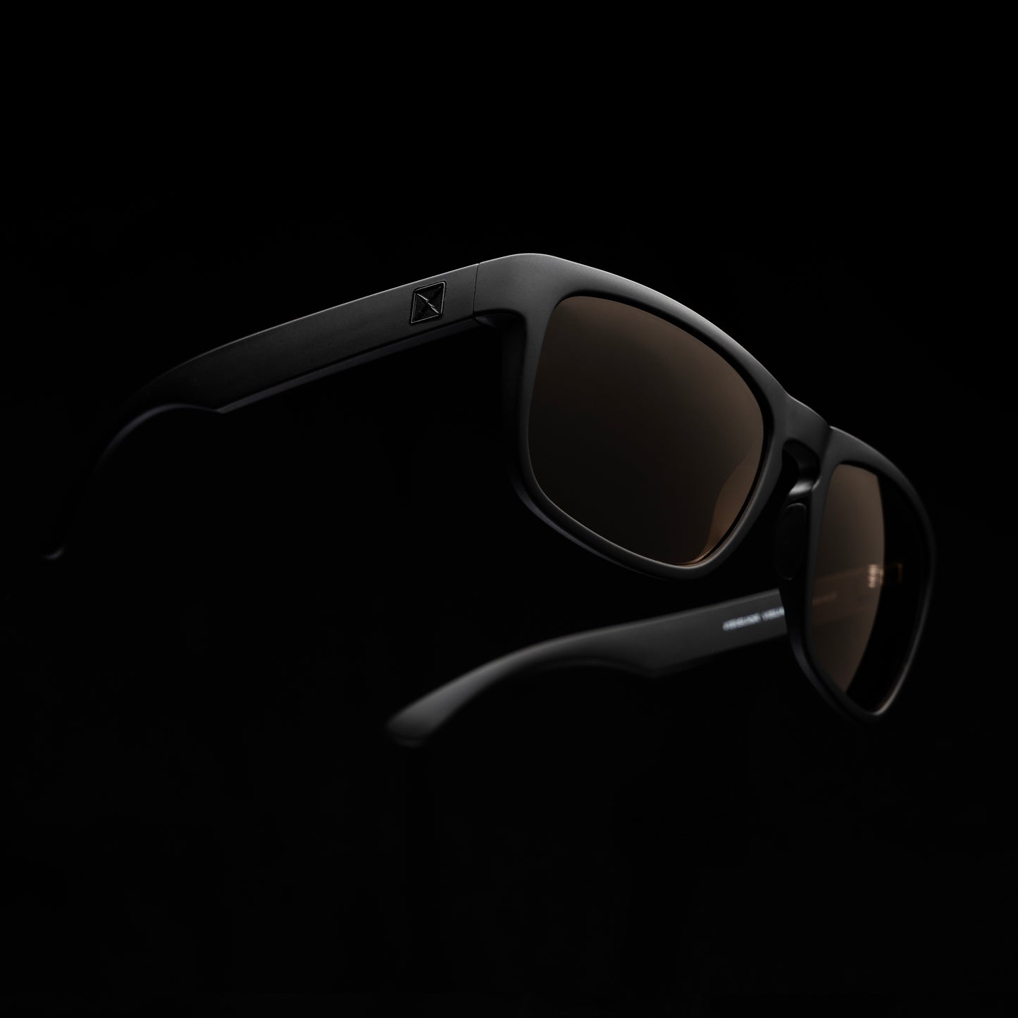 81's Lens Replacement Service